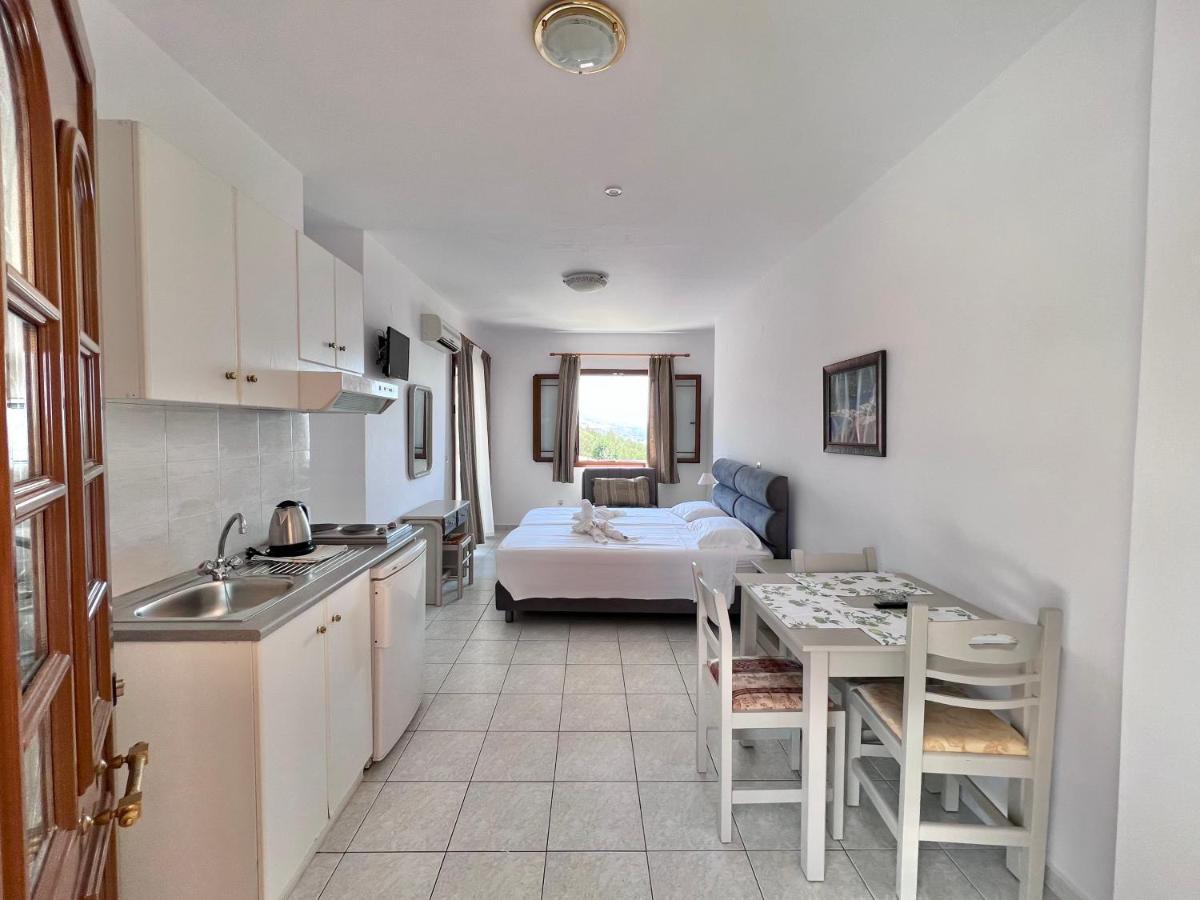 Aristomenis Studios Vlachata Dış mekan fotoğraf