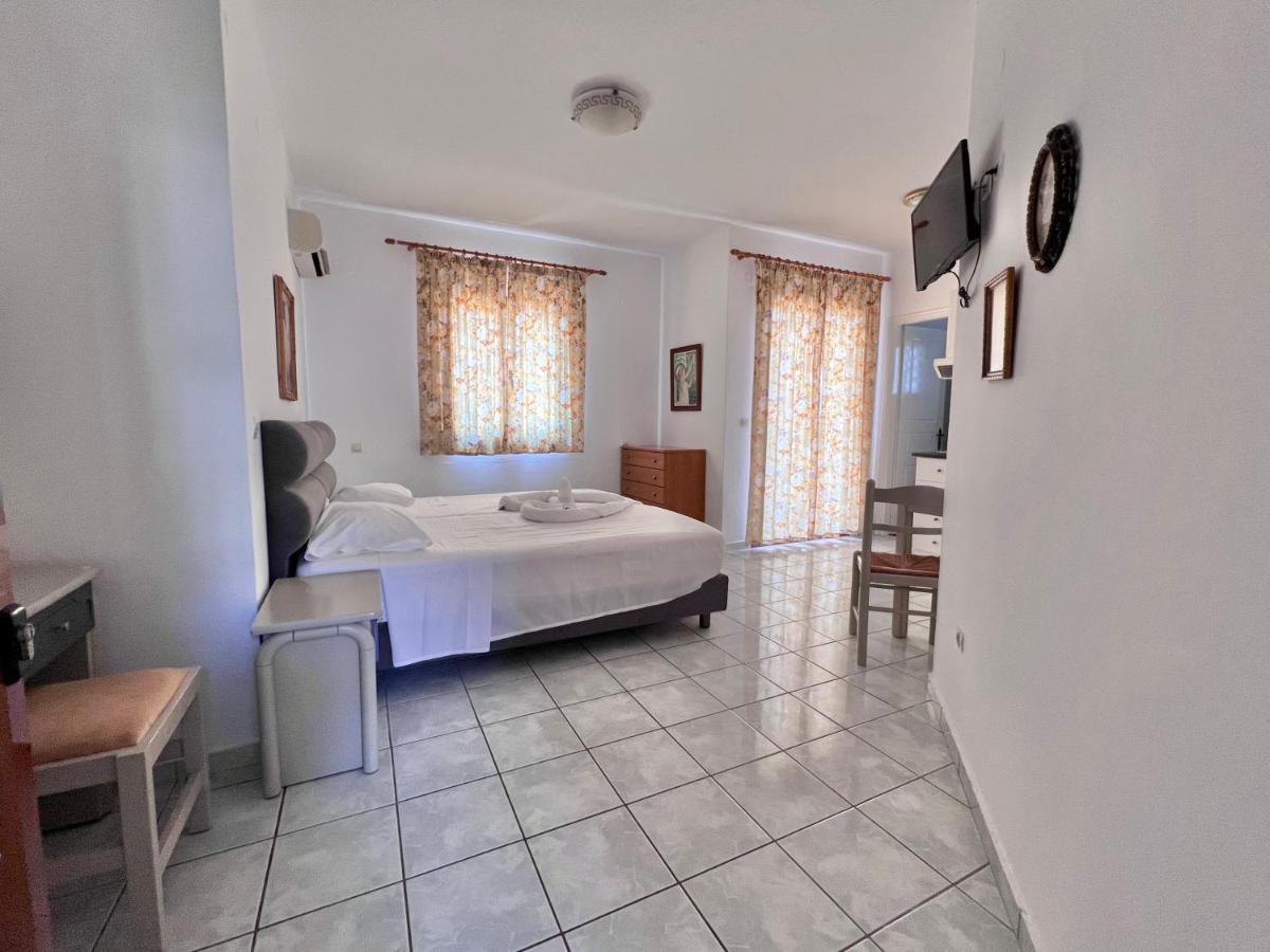 Aristomenis Studios Vlachata Dış mekan fotoğraf